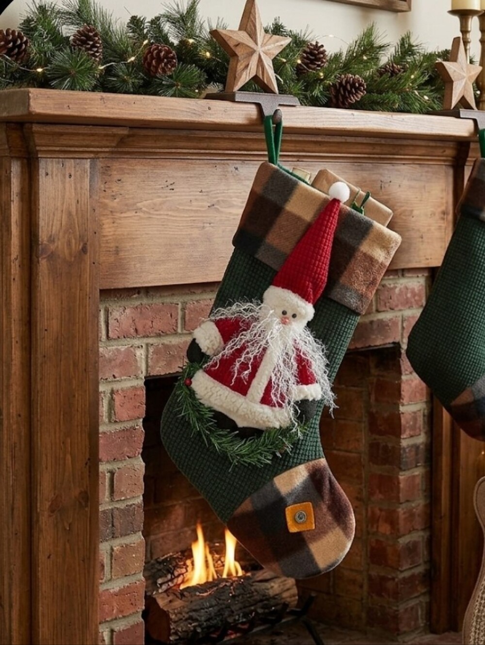 Folk Art Santa Claus Christmas Stocking Wreath Sparkly Beard